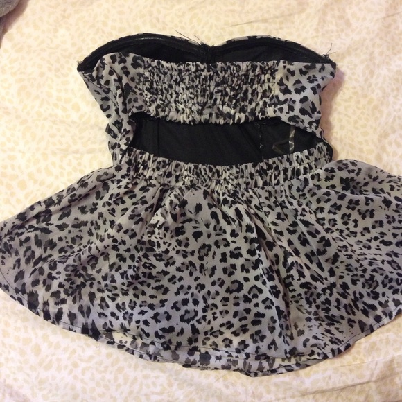 Leopard peplum top - Picture 2 of 5